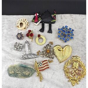 Vintage Brooch‎ Lot Some Signed Cat Lighthouse Flag Heart